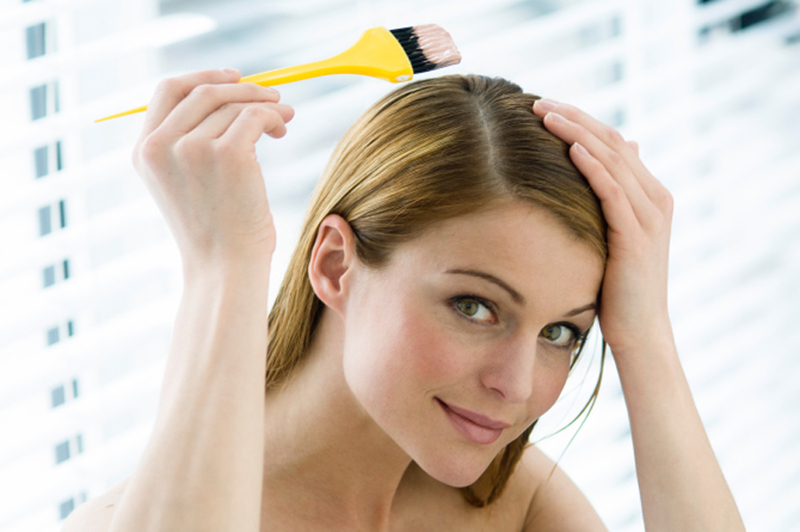 135 10 كيفية وضع صبغة الشعر , طريقة تلوين الخصل بالمنزل كوثر عادل